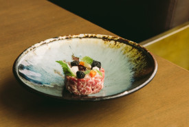 Gỏi bò vị phở trong nhà hàng Michelin ở Hà Nội